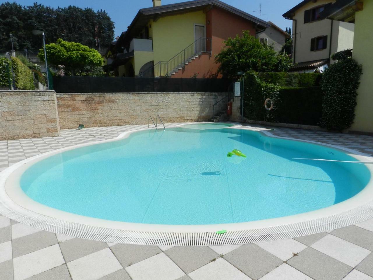 Apartment L'Archetto And Villetta Gruber - Regarda Travel Lazise Kültér fotó