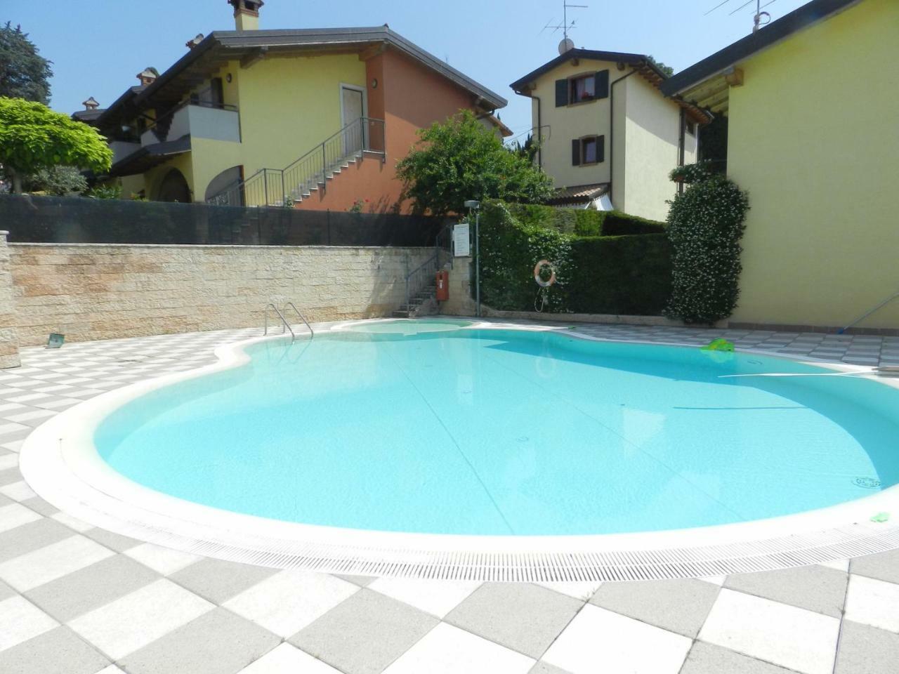 Apartment L'Archetto And Villetta Gruber - Regarda Travel Lazise Kültér fotó